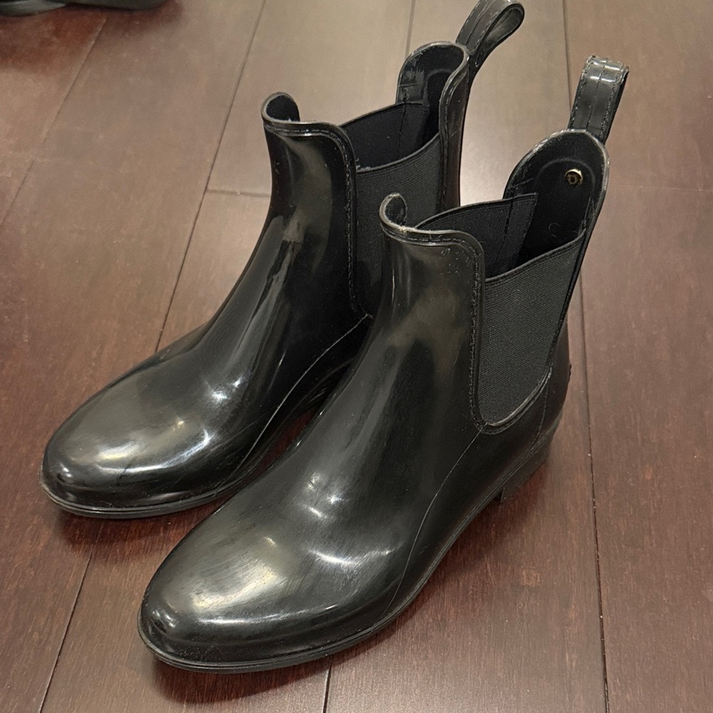 Sam Edelman Black Gloss Chelsea Ankle Rain Booties